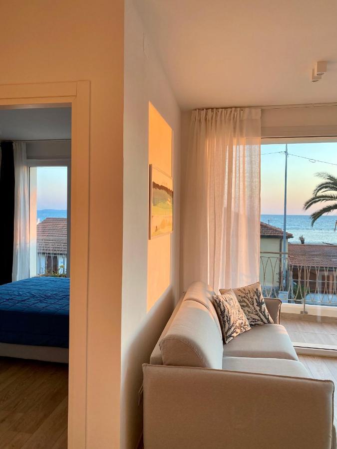 Via Firenze 11 Apartment ฟอลลอนนีกา ภายนอก รูปภาพ